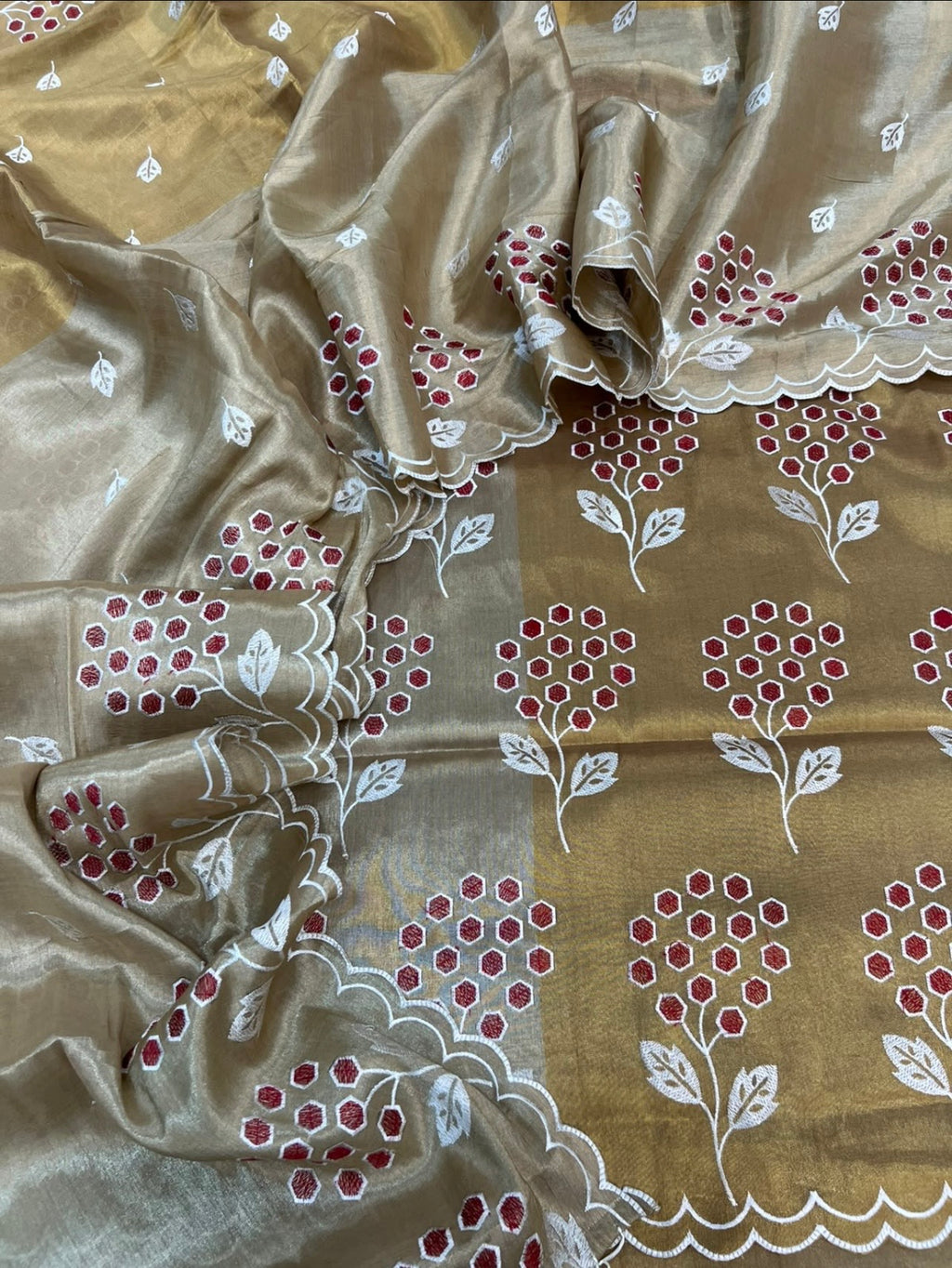 Pure tissue 2D dual shade contrast embroidered unstiched suits