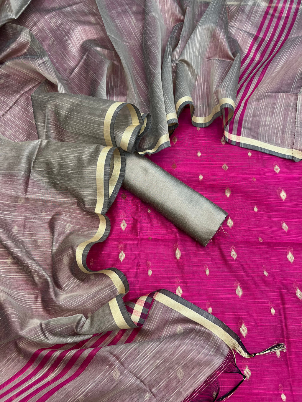 Banarasi cotton slub zari jackard weaved unstiched suits