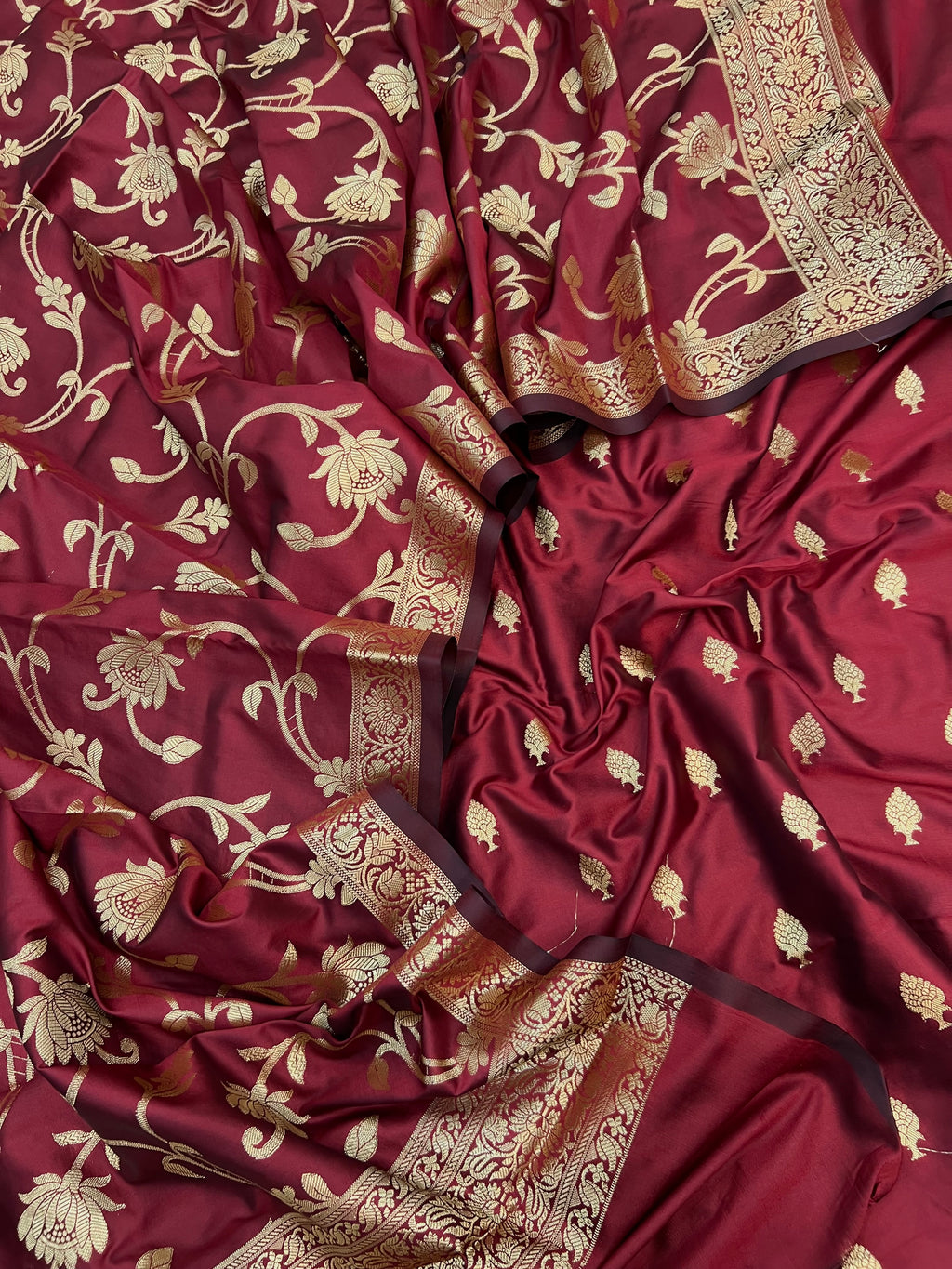 Banarasi katan silk zari jackard weaved unstiched suits sets