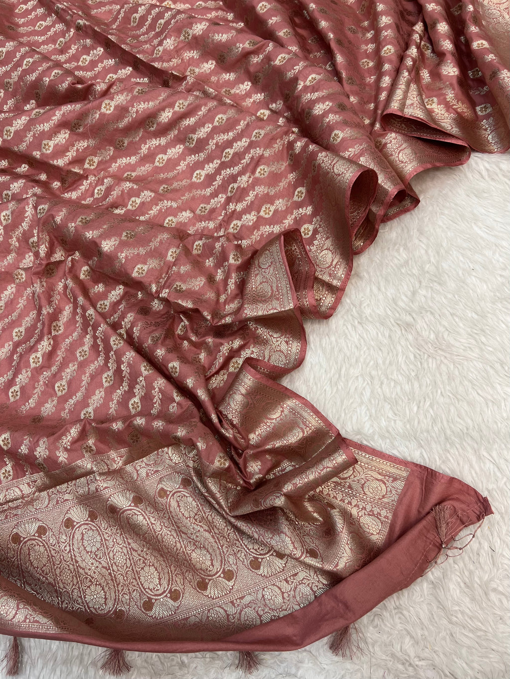 Pure Chiniya silk tilfi Mina weaved unstitched suits collections