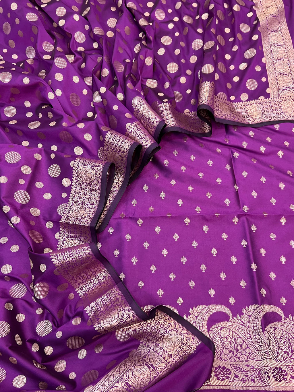 Banarasi silk zari jackard weaving unstiched suits sets