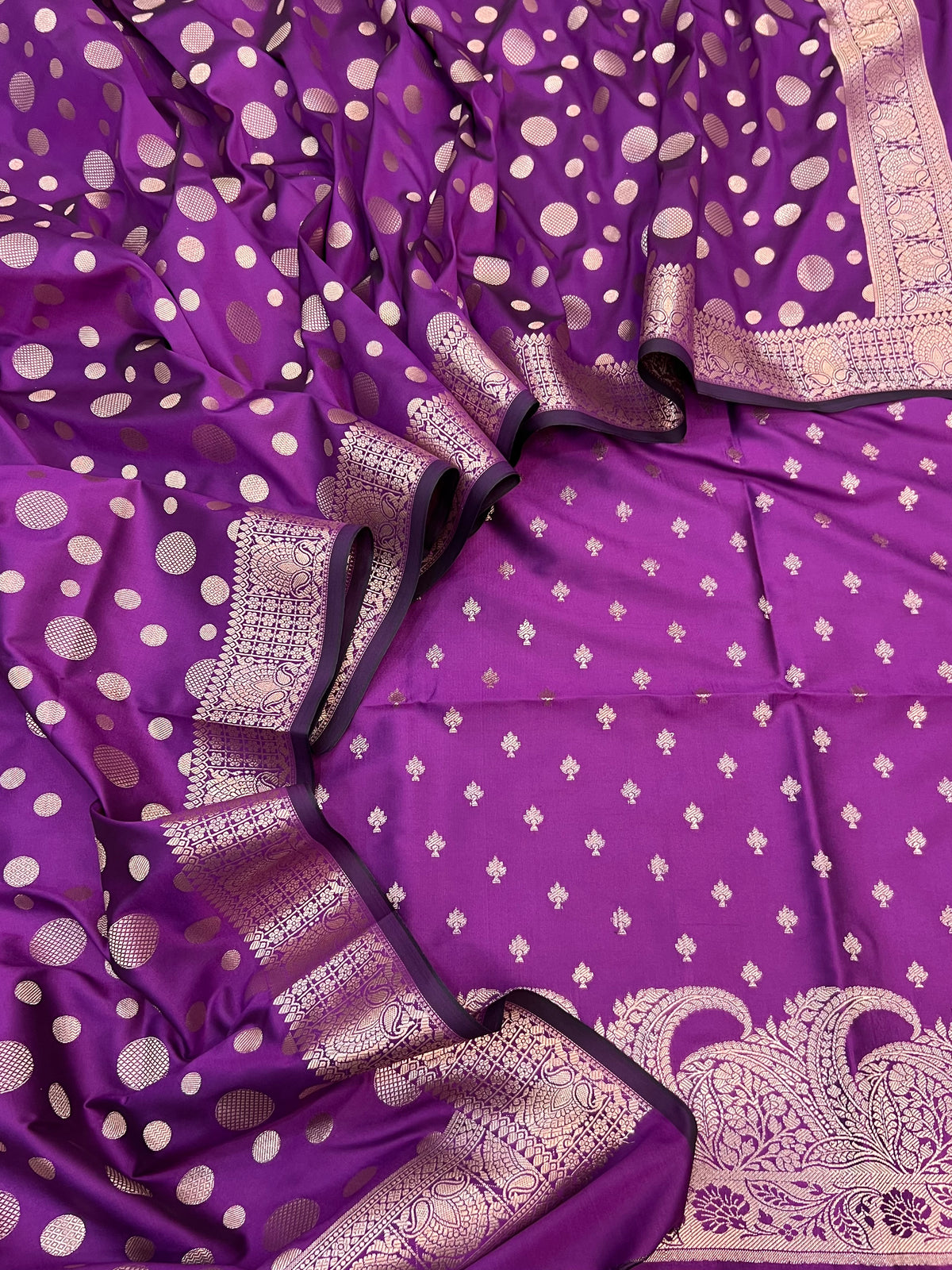 Banarasi silk zari jackard weaving unstiched suits sets
