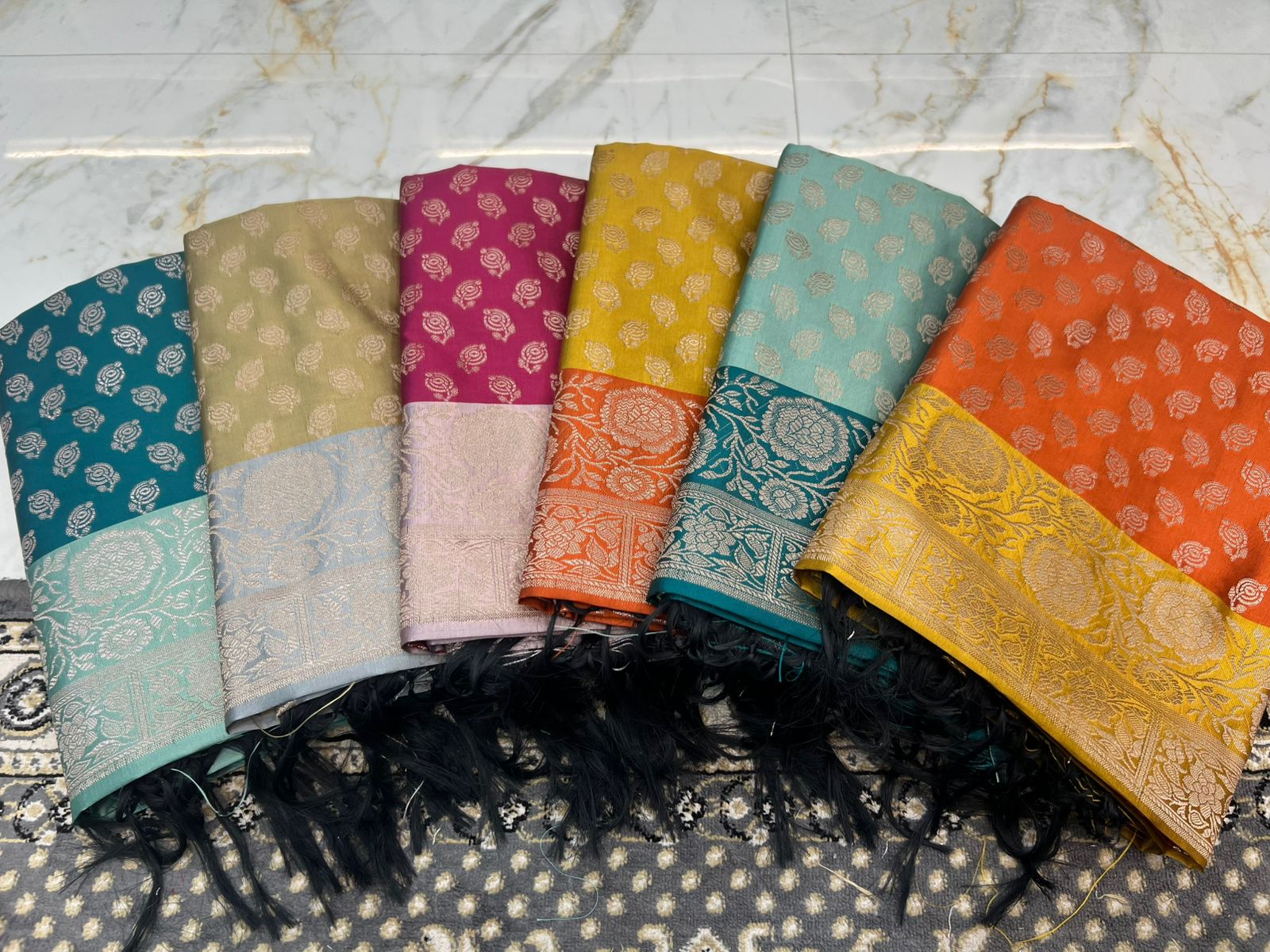 Banarasi Silk Zari Jackard Weaving With Contrast Border