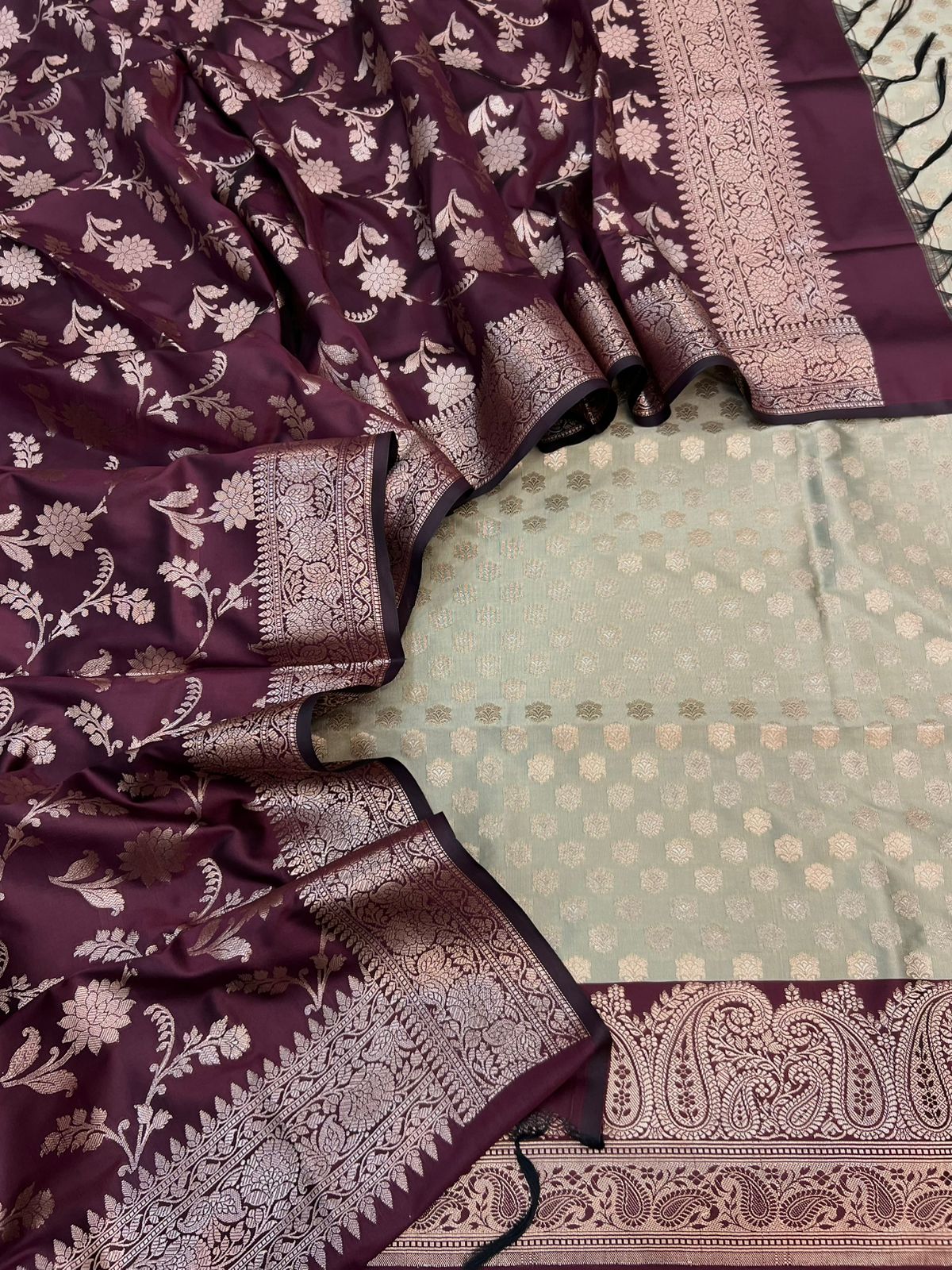 Banarasi Silk Zari Jakard Weaving With Contrast Border