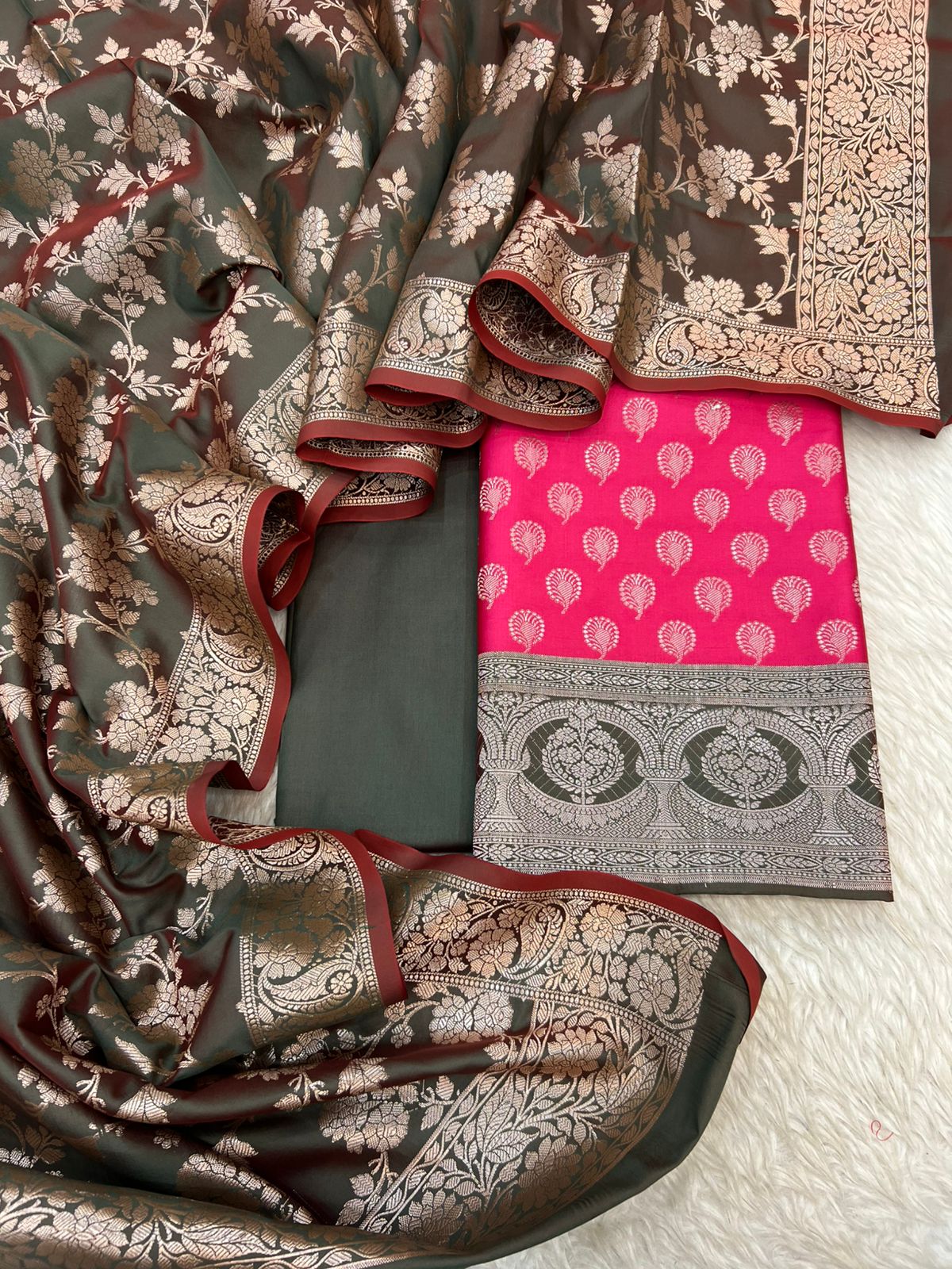 Banarasi Silk Zari Jackard Weaving Suits