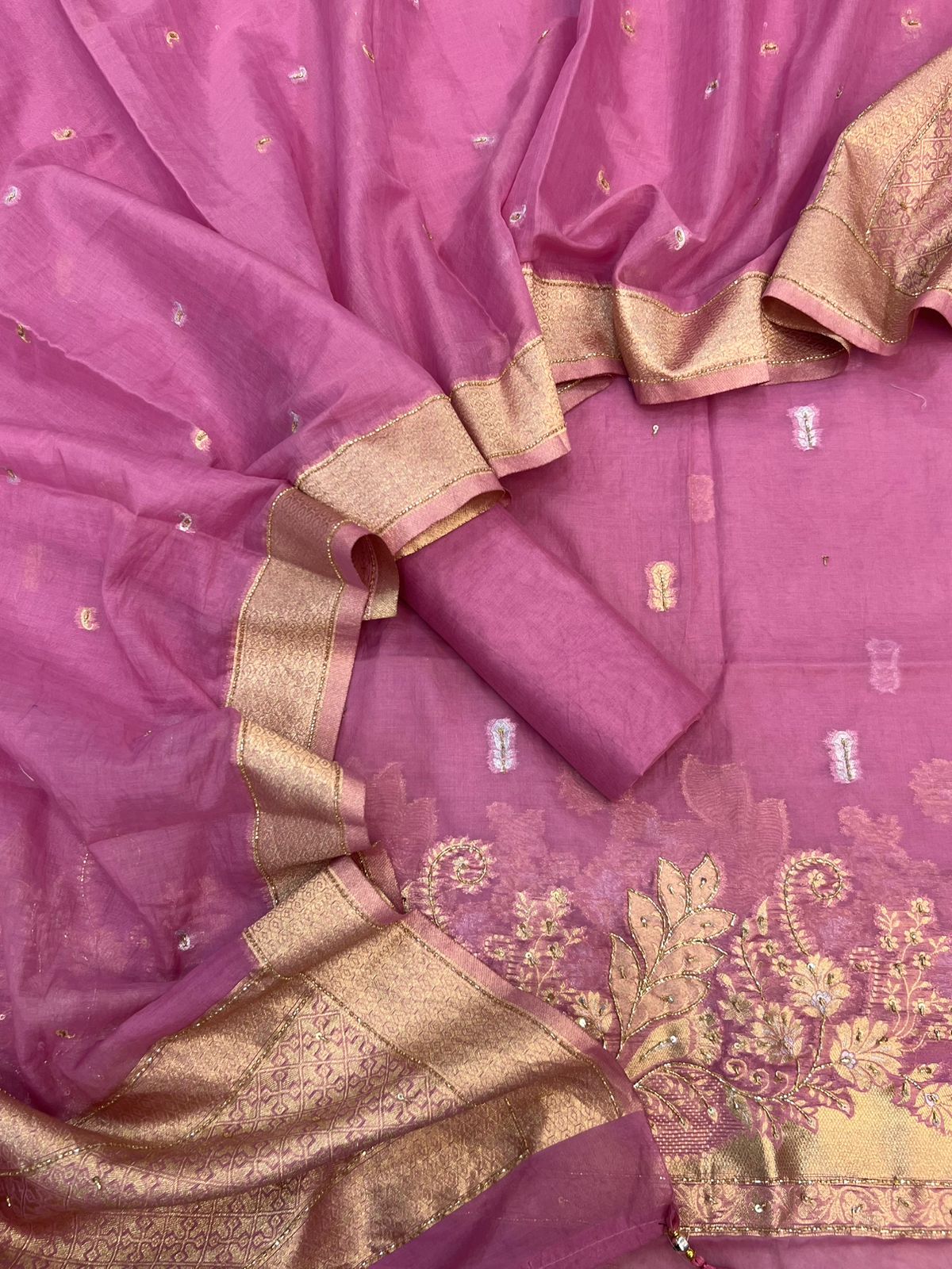 Pure Mal Chanderi Zari  Mukesh Katdana Work Suits