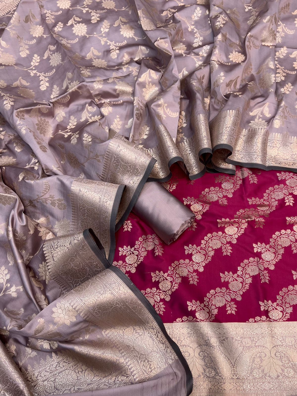 Banarasi Silk Zari Jackard Weaving With Contrast Border
